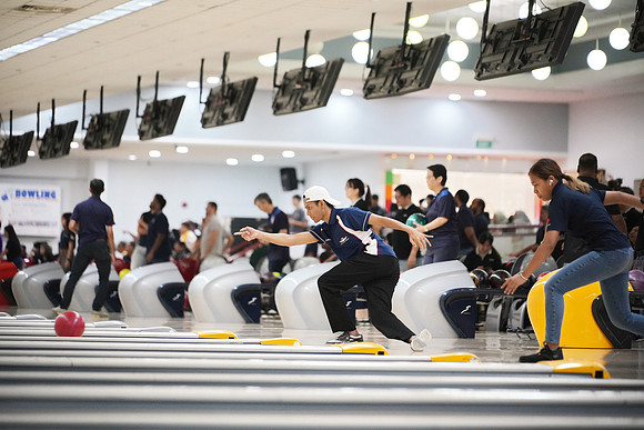 240511APWRK-AAIS-bowling tournament 2024-A1R07285