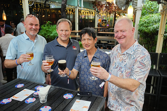 260205APWRK-AsBAA-Networking at Harrys CHIJMES-R1_08418