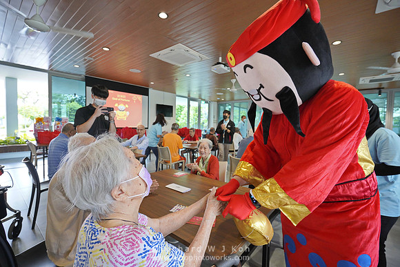 230130APWRK-AAIS-CNY St John's Home-062_A732469