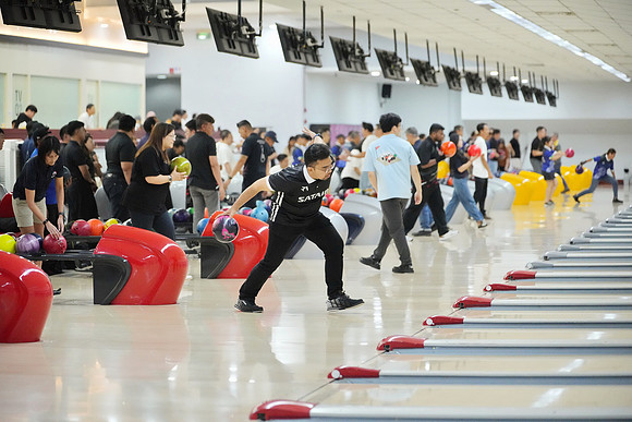 260516APWRK-AAIS-bowling tournament 2026-0501-R1_09476