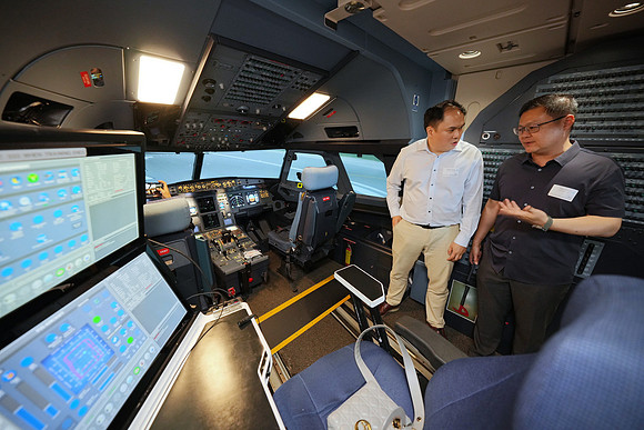 260519APWRK-AAIS-HOST, Airbus ATC-R1_00633