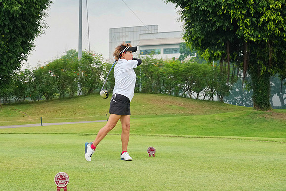 260828APWRK-AAIS-APGT 2026-1-golfing-0564-R1_08188