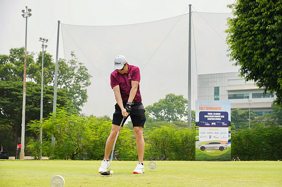 260828APWRK-AAIS-APGT 2026-1-golfing-0951-R1_08575