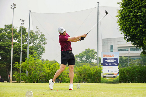 260828APWRK-AAIS-APGT 2026-1-golfing-0955-R1_08579