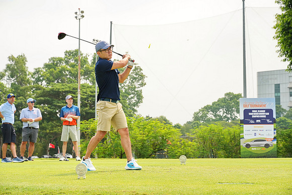 260828APWRK-AAIS-APGT 2026-1-golfing-1609-R1_09233