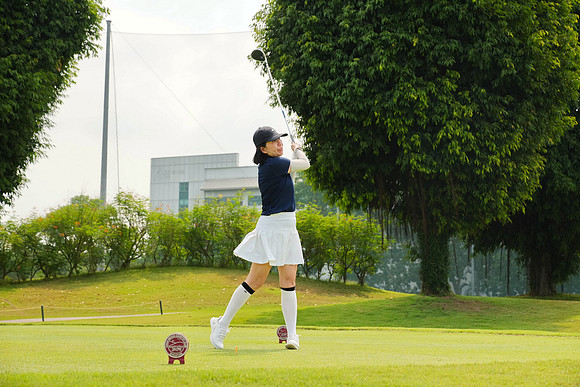 260828APWRK-AAIS-APGT 2026-1-golfing-1775-R1_09399