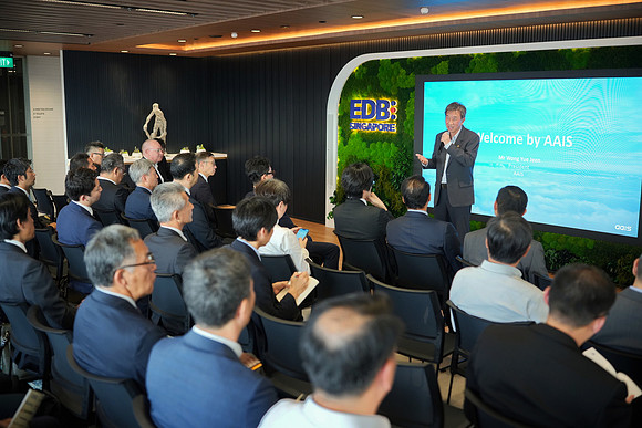 260903APWRK-AAIS-Japan Sg networking at EDB-R1_03067