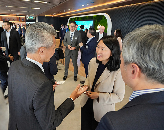 260903APWRK-AAIS-Japan Sg networking at EDB-R1_03492