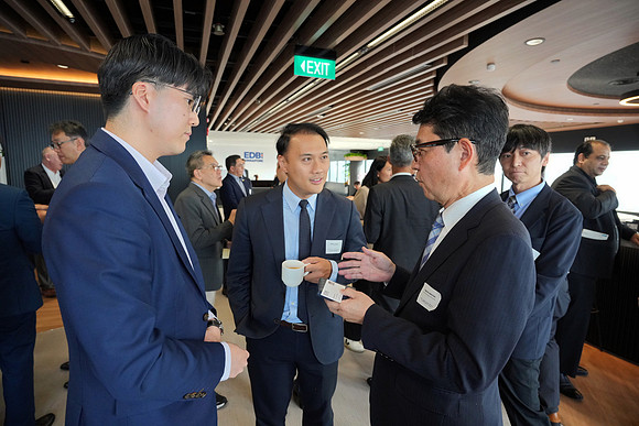 260903APWRK-AAIS-Japan Sg networking at EDB-R1_03519
