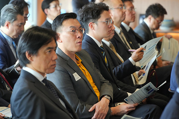 260903APWRK-AAIS-Japan Sg networking at EDB-R1_03342
