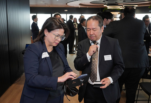 260903APWRK-AAIS-Japan Sg networking at EDB-R1_03568