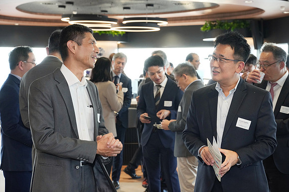 260903APWRK-AAIS-Japan Sg networking at EDB-R1_03480