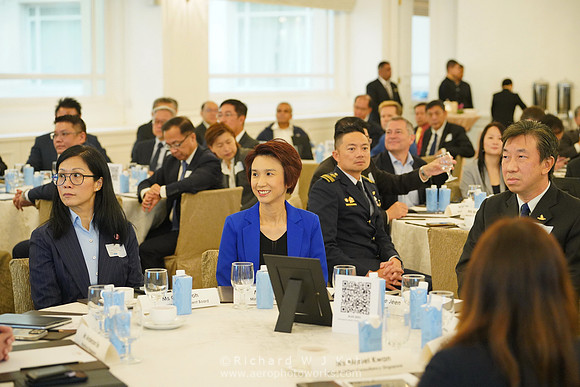 230721APWRK-AAIS-Aero Leadership Dialogue-0145-7R304448