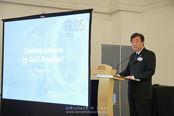 230721APWRK-AAIS-Aero Leadership Dialogue-0157-7R304452