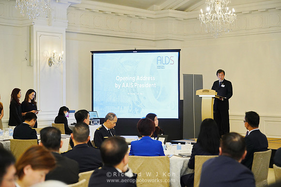 230721APWRK-AAIS-Aero Leadership Dialogue-0167-7R304462
