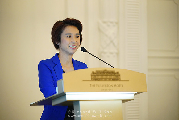 230721APWRK-AAIS-Aero Leadership Dialogue-0475-7R304697