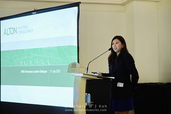 230721APWRK-AAIS-Aero Leadership Dialogue-0639-7R304732