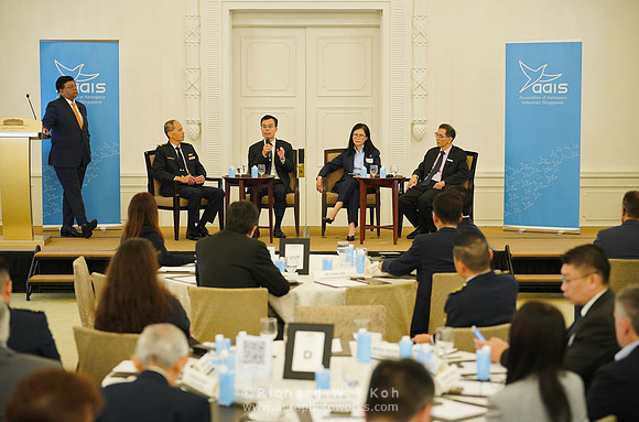 230721APWRK-AAIS-Aero Leadership Dialogue-0903-7R304885