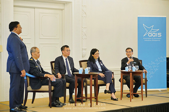 230721APWRK-AAIS-Aero Leadership Dialogue-0963-7R304938