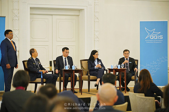 230721APWRK-AAIS-Aero Leadership Dialogue-0968-7R304943