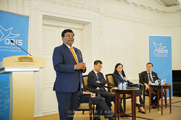 230721APWRK-AAIS-Aero Leadership Dialogue-1098-7R305073