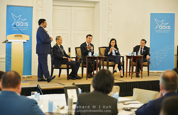 230721APWRK-AAIS-Aero Leadership Dialogue-1232-7R305154