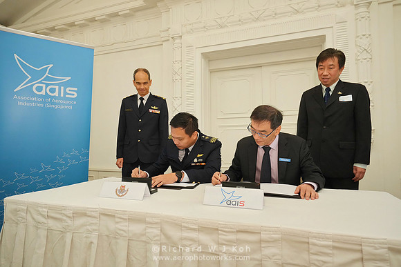 230721APWRK-AAIS-Aero Leadership Dialogue-1273-A1R02239