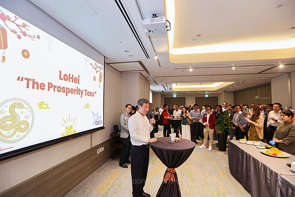 250213APWZX-AAIS-CNY HOST, Mercure-79
