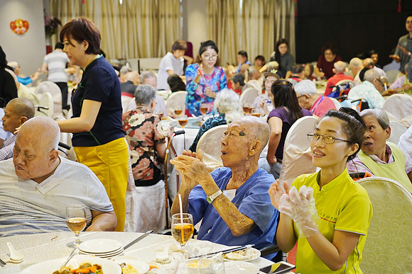 190130APWRK-AAIS-Aero Community Day, CNY lunch w elderly_RS31586