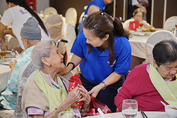 190130APWRK-AAIS-Aero Community Day, CNY lunch w elderly_RS31625