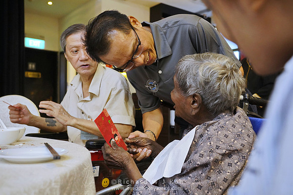 190130APWRK-AAIS-Aero Community Day, CNY lunch w elderly_RS31723