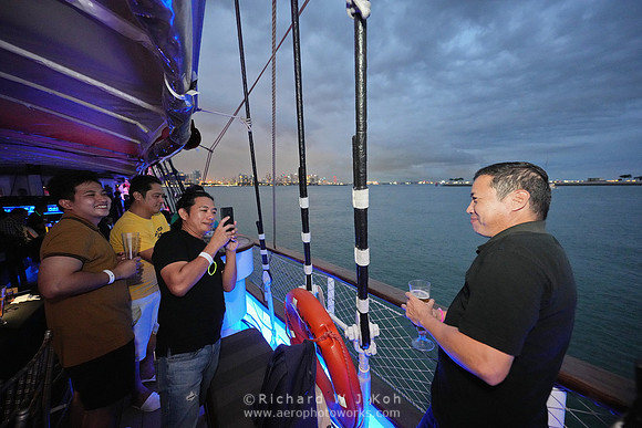 231129APWRK-Fokker-year end party, Royal Albatross-340-A1R05131