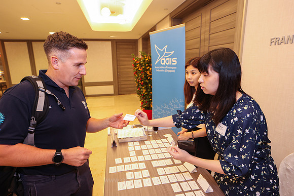 250213APWZX-AAIS-CNY HOST, Mercure-10