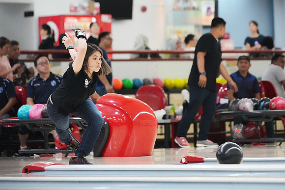 240511APWRK-AAIS-bowling tournament 2024-A1R07885