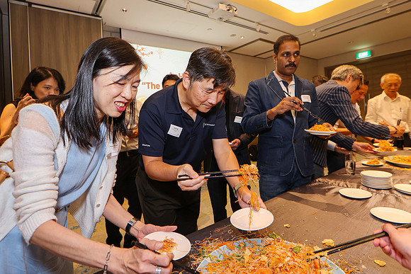250213APWZX-AAIS-CNY HOST, Mercure-94