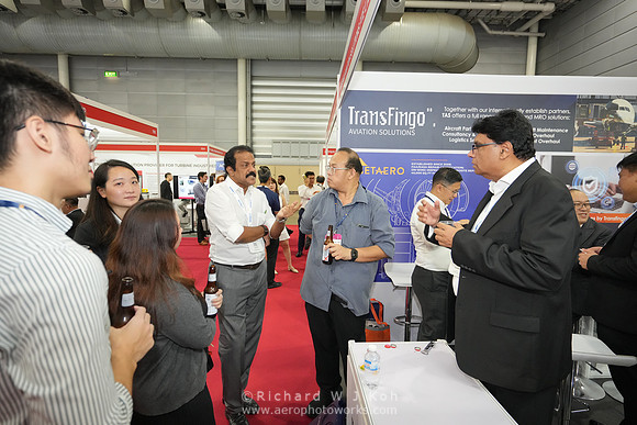 240925APWRK-AAIS-MRO APAC 2024-Sg Pavilion-A1R00775 (PEP-Thai coy networking)