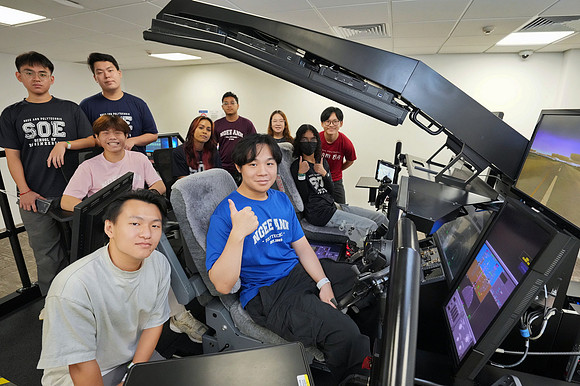 250515APWRK-AAIS-Aerospace Day-Boeing student visit-A1R00441